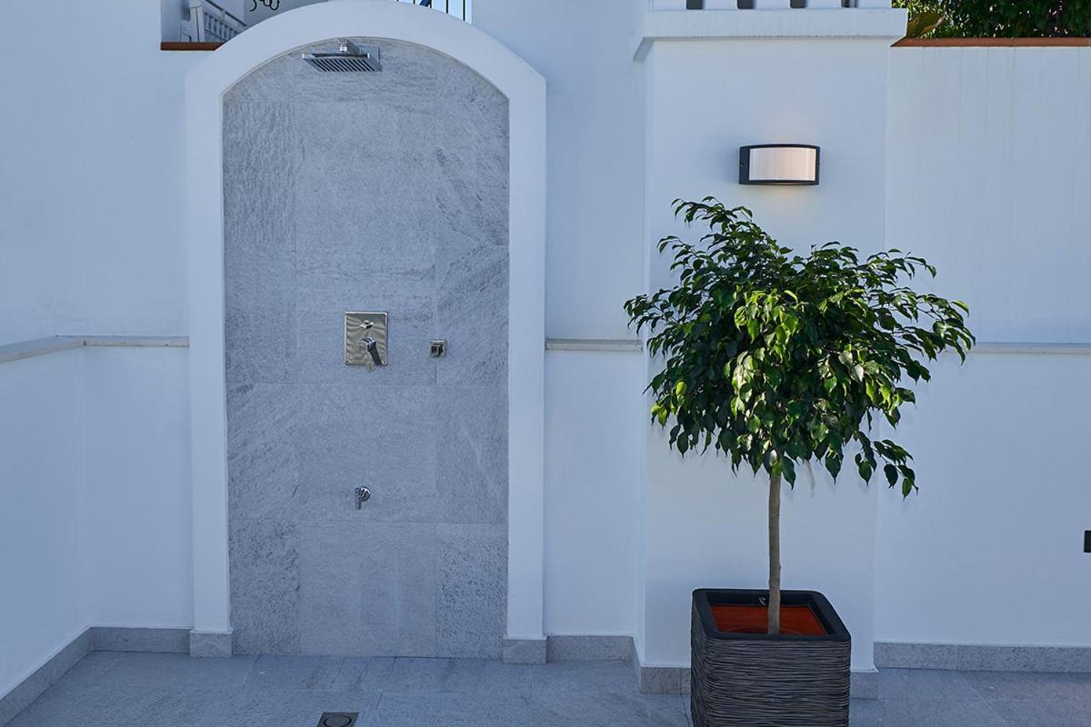 Hostal Boutique Aurora Nerja Exterior photo